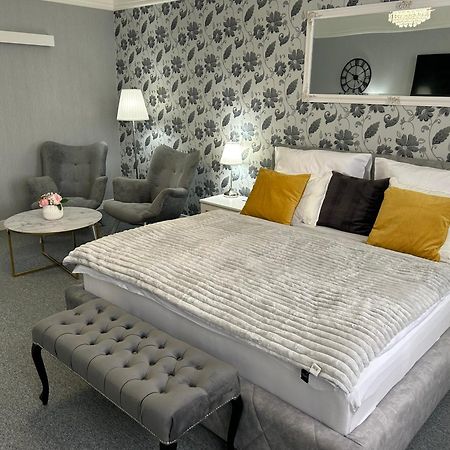 פלזן Efipa Glamour Apartments מראה חיצוני תמונה
