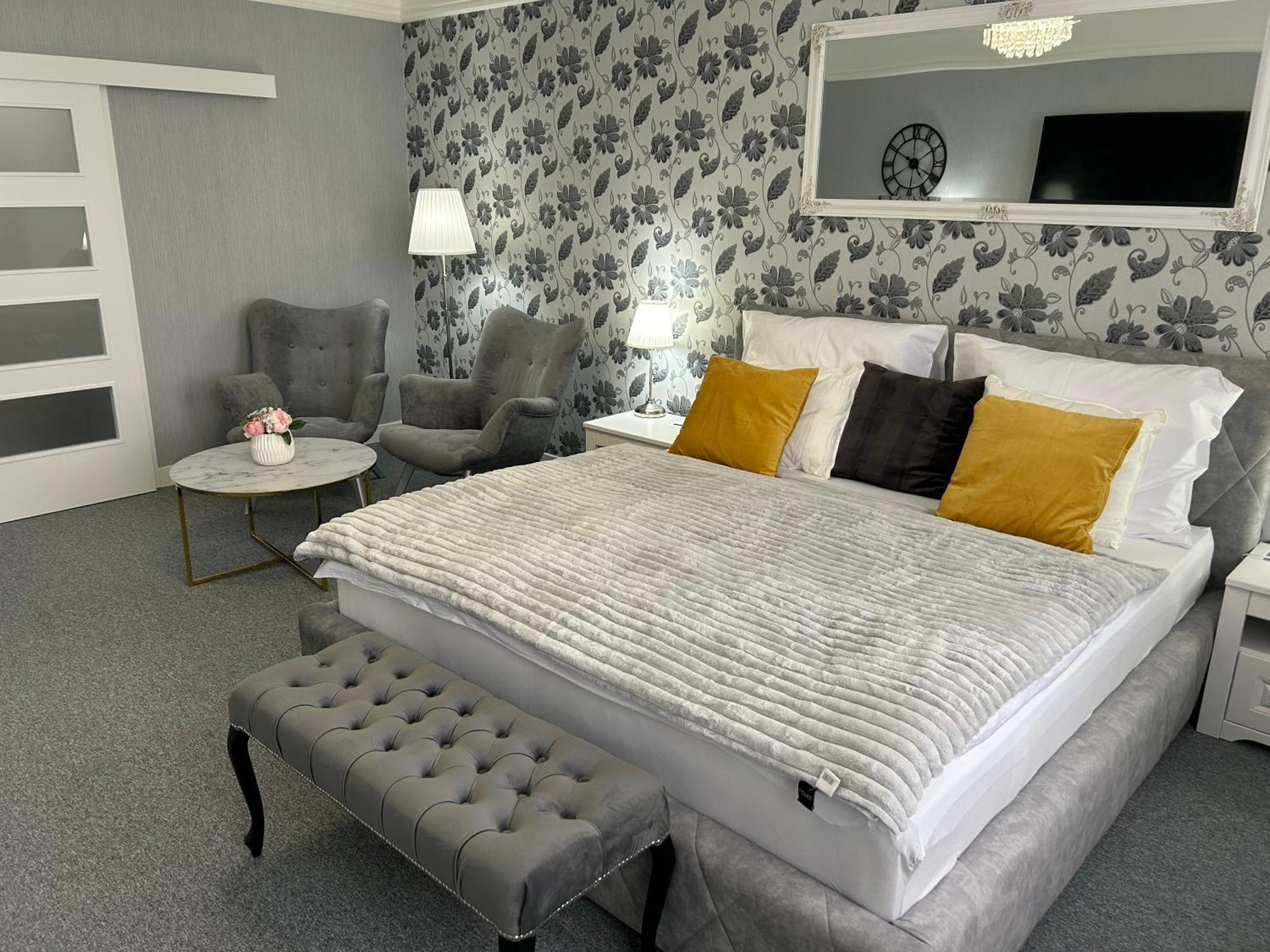 פלזן Efipa Glamour Apartments מראה חיצוני תמונה